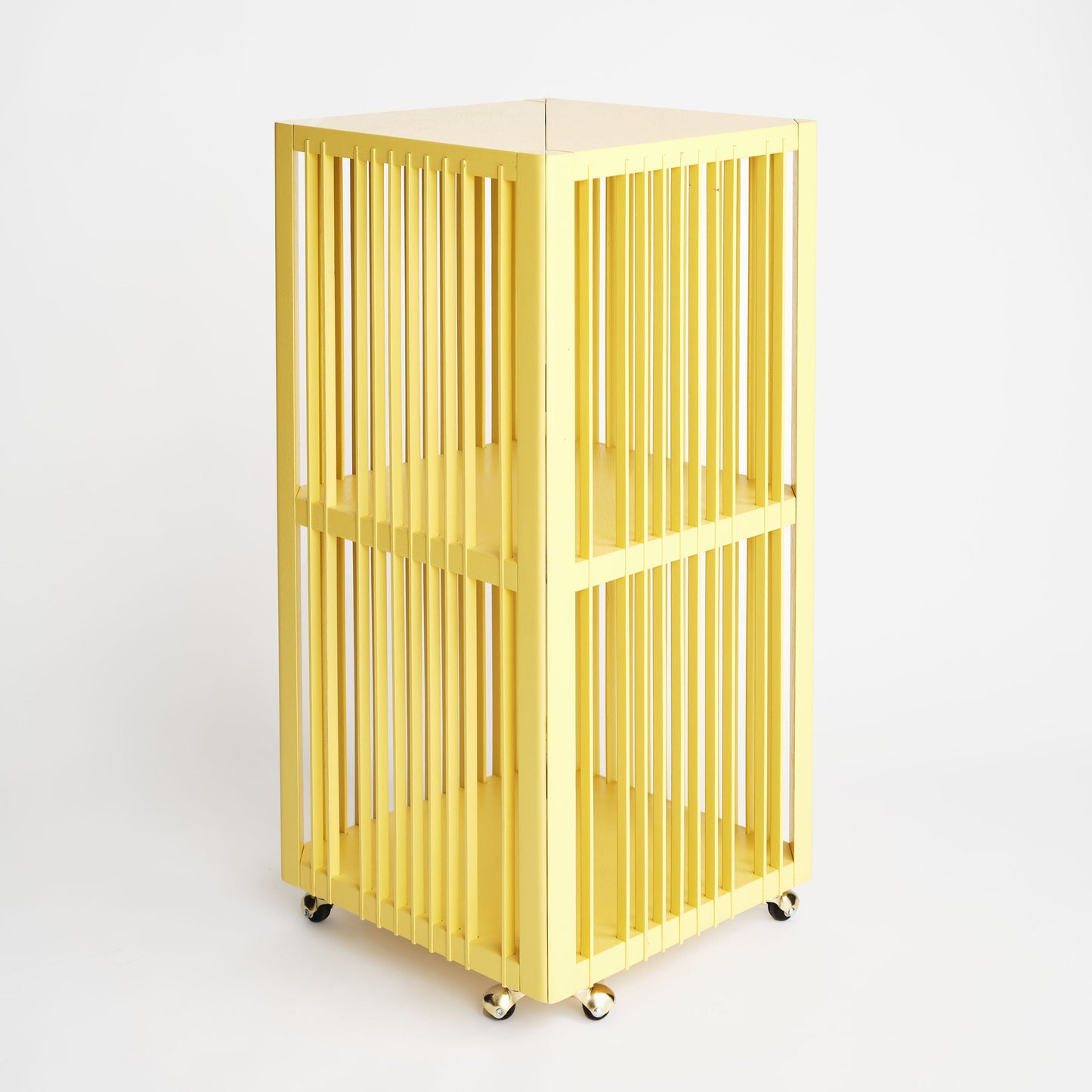 Itō・Cabinet・Lemon Ashwood