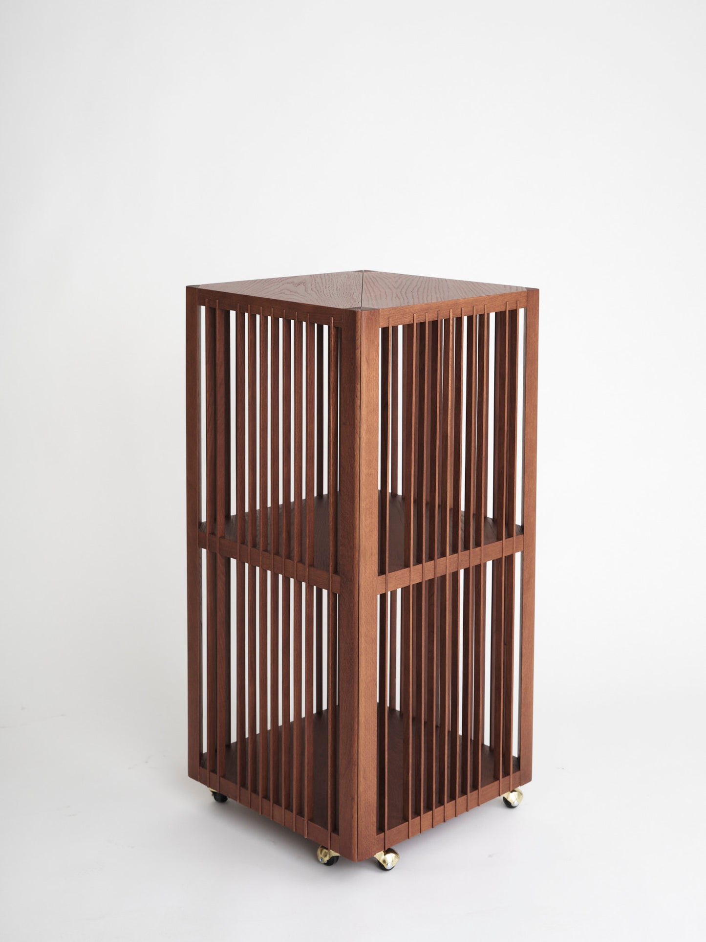 Itō・Cabinet・Pure Mahogany